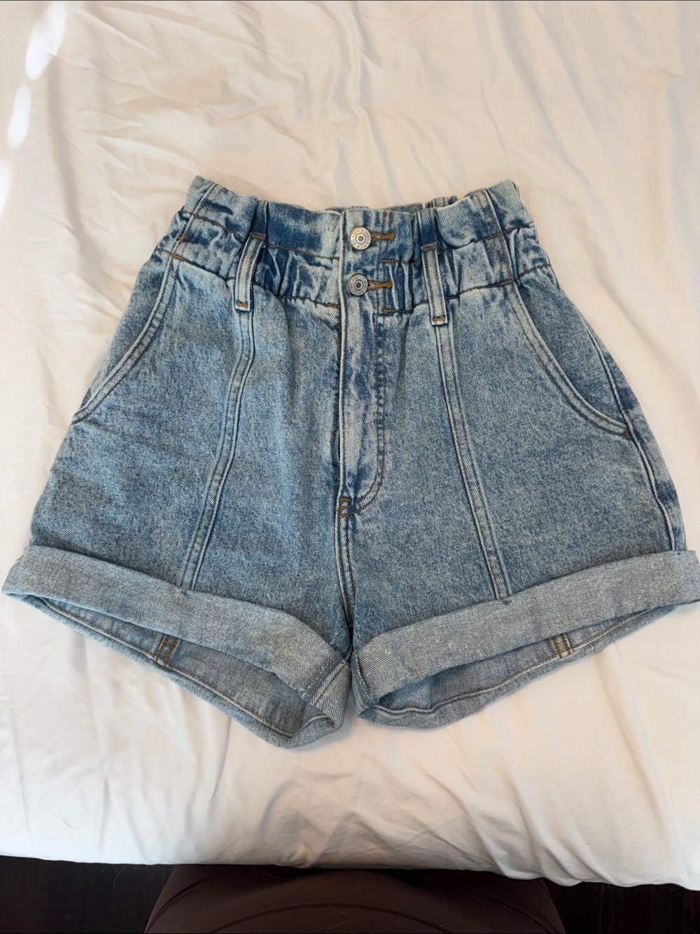 Abercrombie The ‘80s Paperbag Short Ultra High Rise